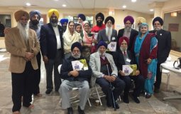 S.Pal Singh Purewal (center) with representatives of various Sikh organizations