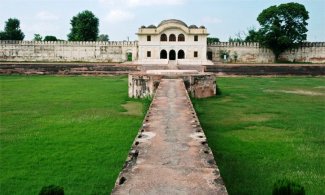 Aam khas bagh.jpg