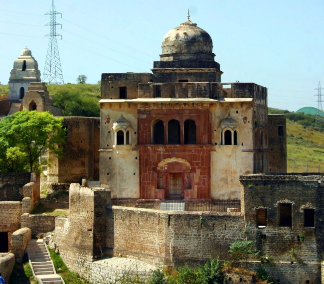 Rama Chandra Mandir.jpg