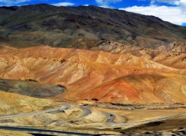 ladakh 3 mountains.jpg