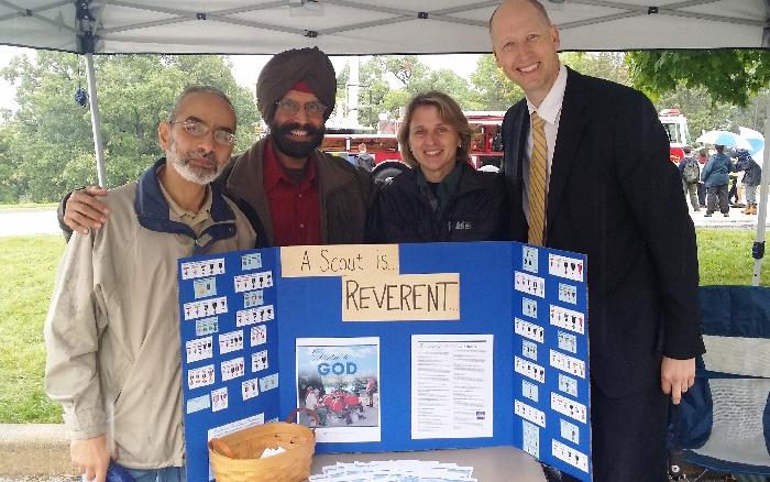 Boy Scouts_Interfaith tent_20161001_144044 (280K)