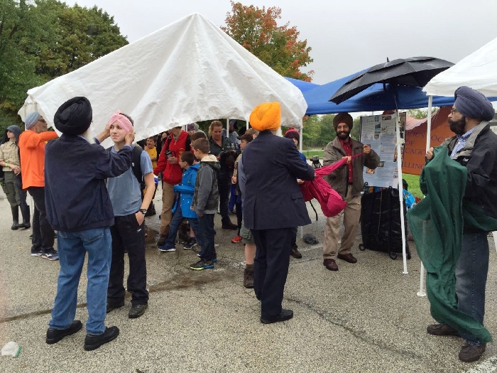 Boy Scouts_Turban tying in action_IMG-20161001-WA0003 (306K)