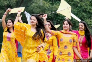 basant women kites.jpg