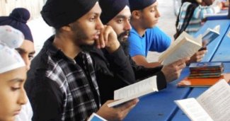 gurdwara sikhs learning.jpg